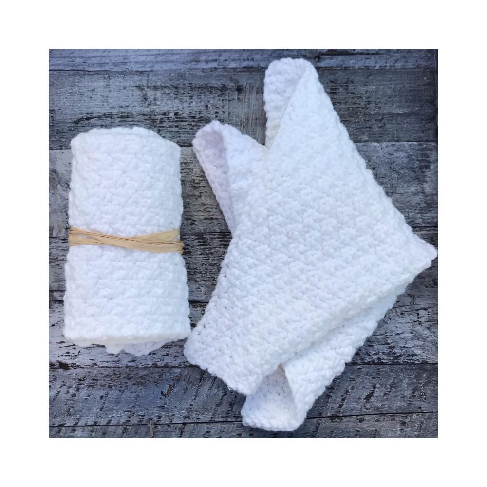 Accessories: 100% cotton, knitted wash cloth